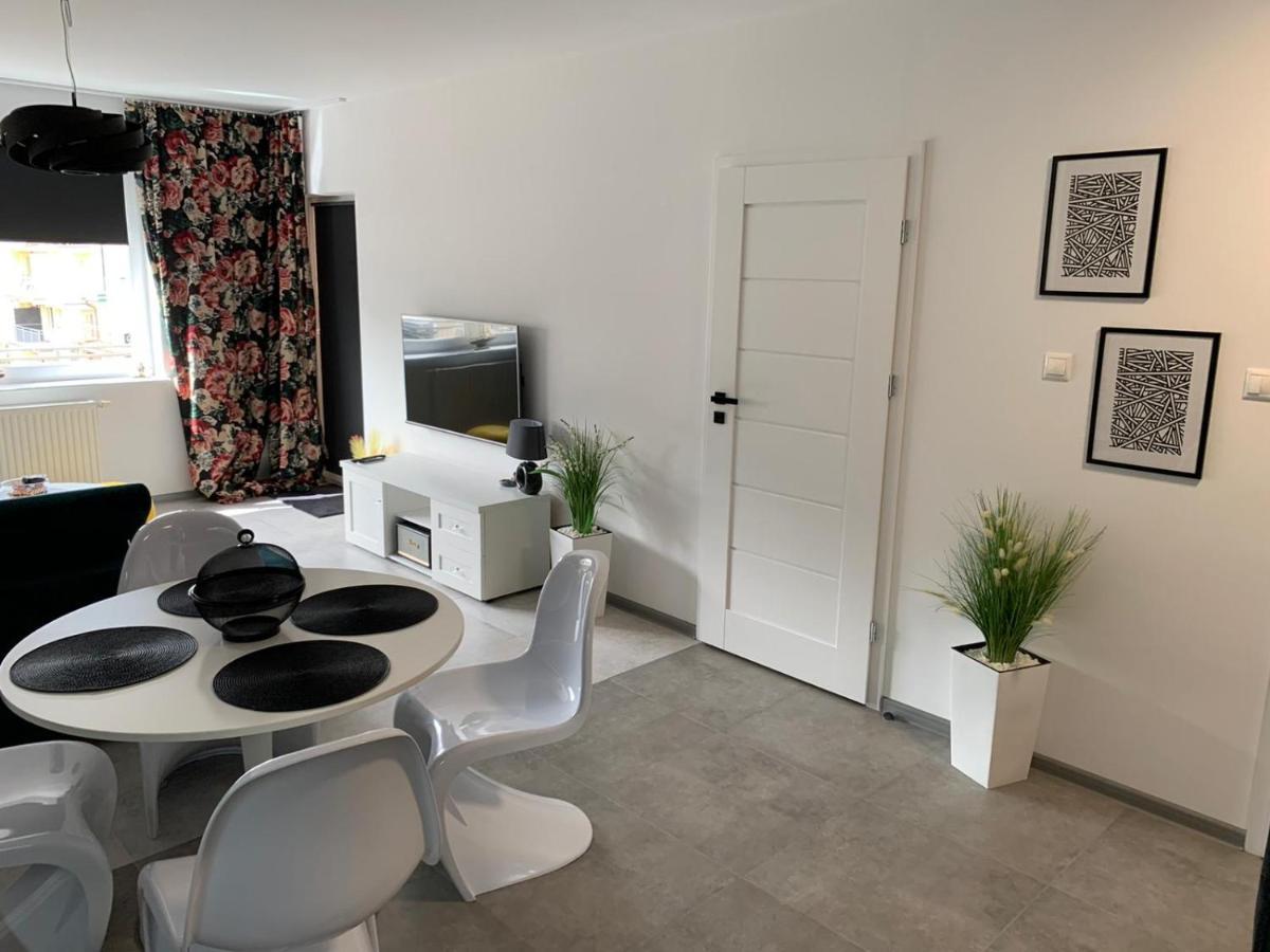 우스트카 Apartament Na Wydmie 아파트 외부 사진
